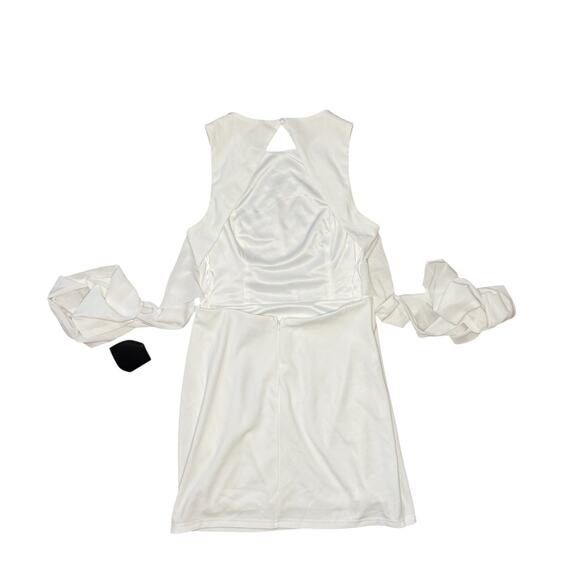 Lulus Confident Cutie White Tie Back
Sleeveless Mini Dress Size M - Picture 7 of 11